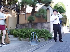 Reiko Seo's Enchanting Handjob and Cream Pie